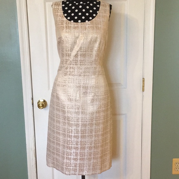 Banana Republic Dresses & Skirts - Banana republic metallic dress